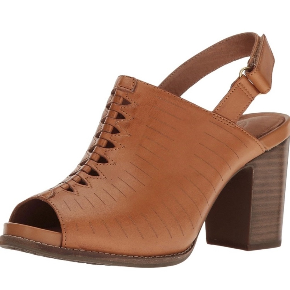 NIB Clark’s Briatta open toe heels, great for fall sz 11